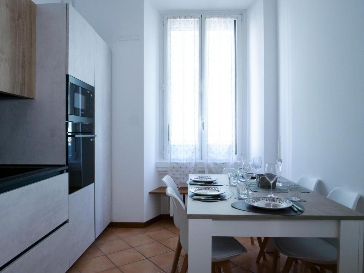 Wonderful Downtown Apartment-Hd Netflix, King-Size Bed, Two Minutes' Walk From Metro Milan Bagian luar foto