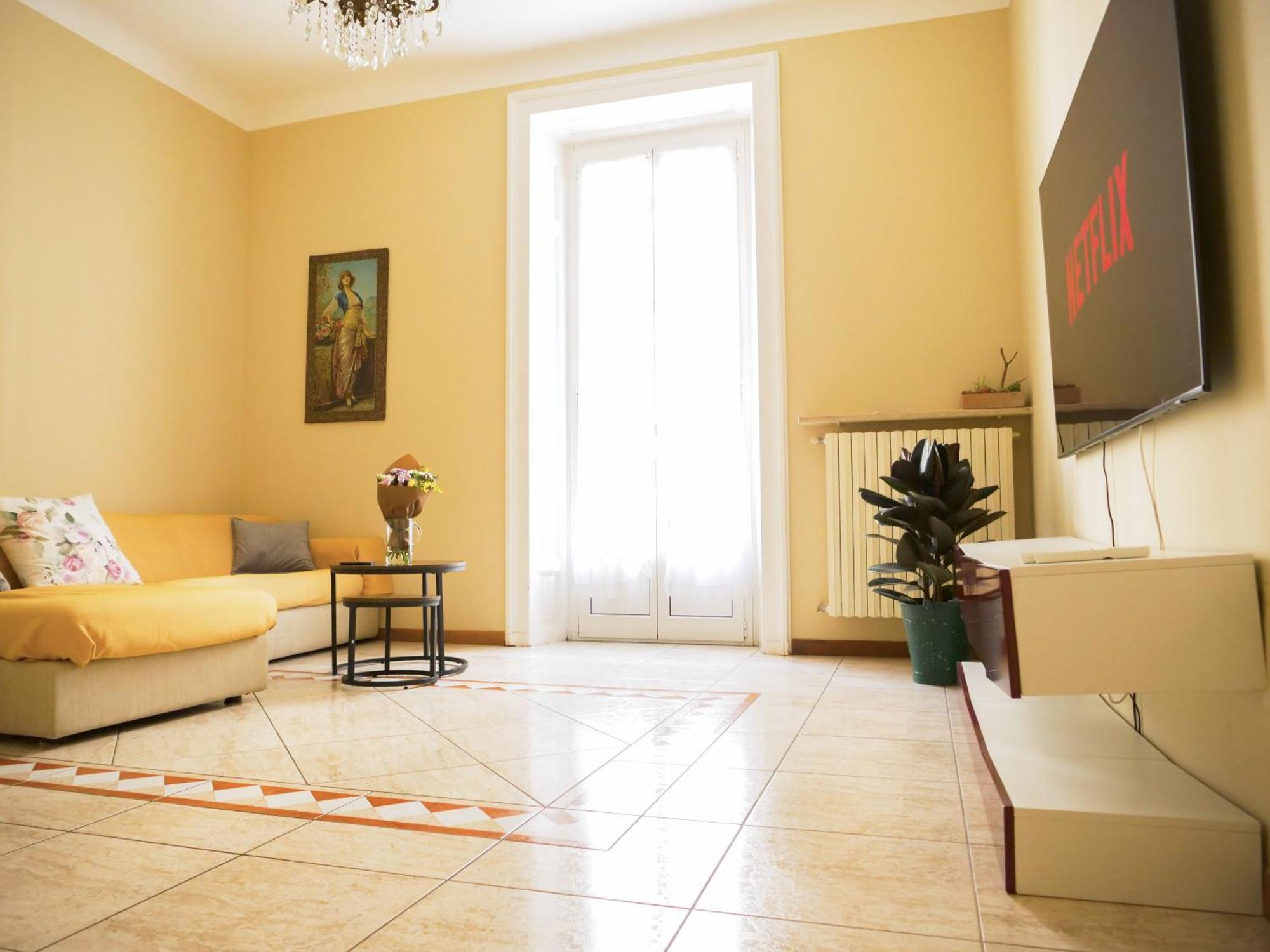 Wonderful Downtown Apartment-Hd Netflix, King-Size Bed, Two Minutes' Walk From Metro Milan Bagian luar foto