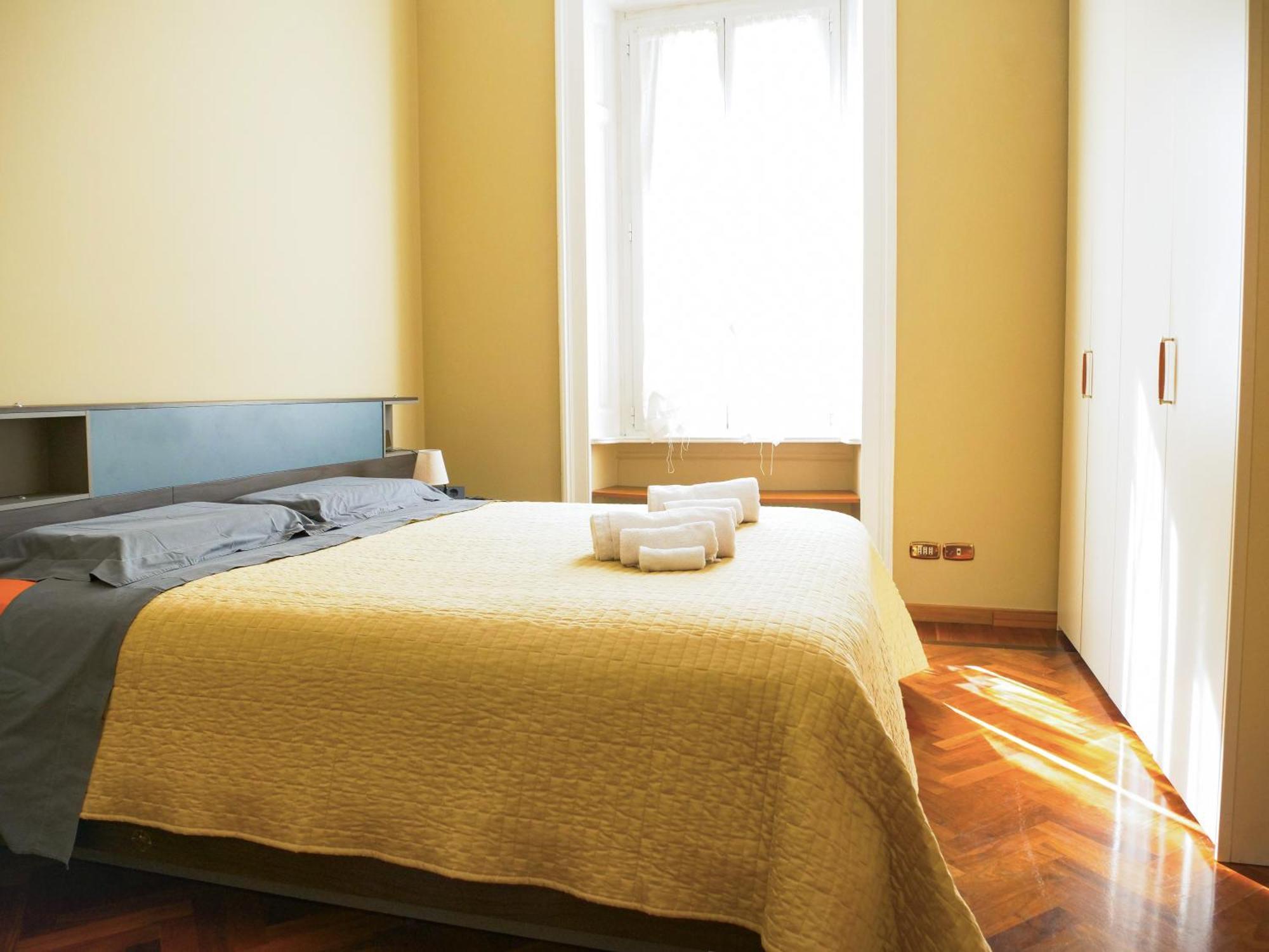 Wonderful Downtown Apartment-Hd Netflix, King-Size Bed, Two Minutes' Walk From Metro Milan Bagian luar foto